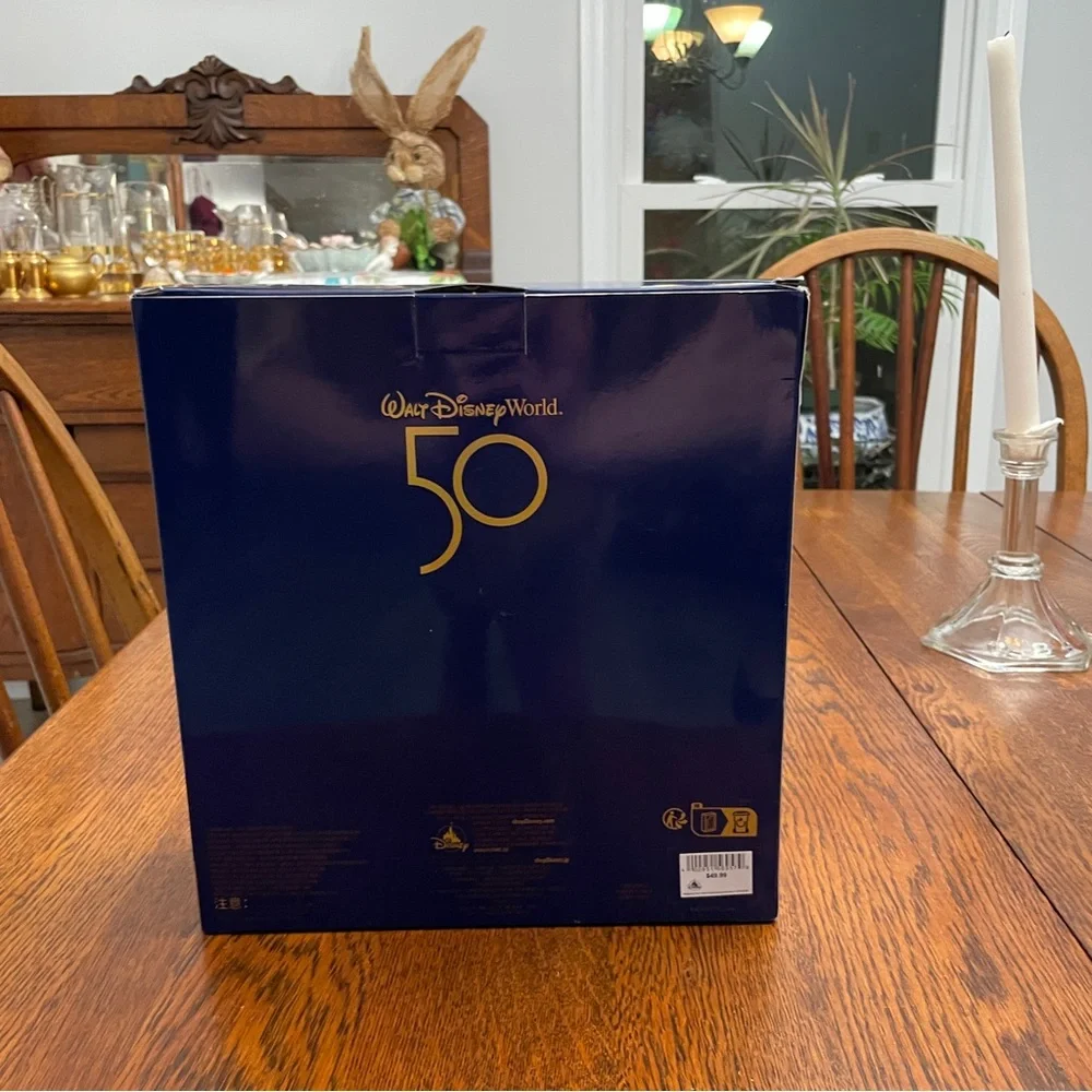 Walt Disney World 50th Anniversary Fab 50 Gold Ornament set NIB - Picture 5 of 10